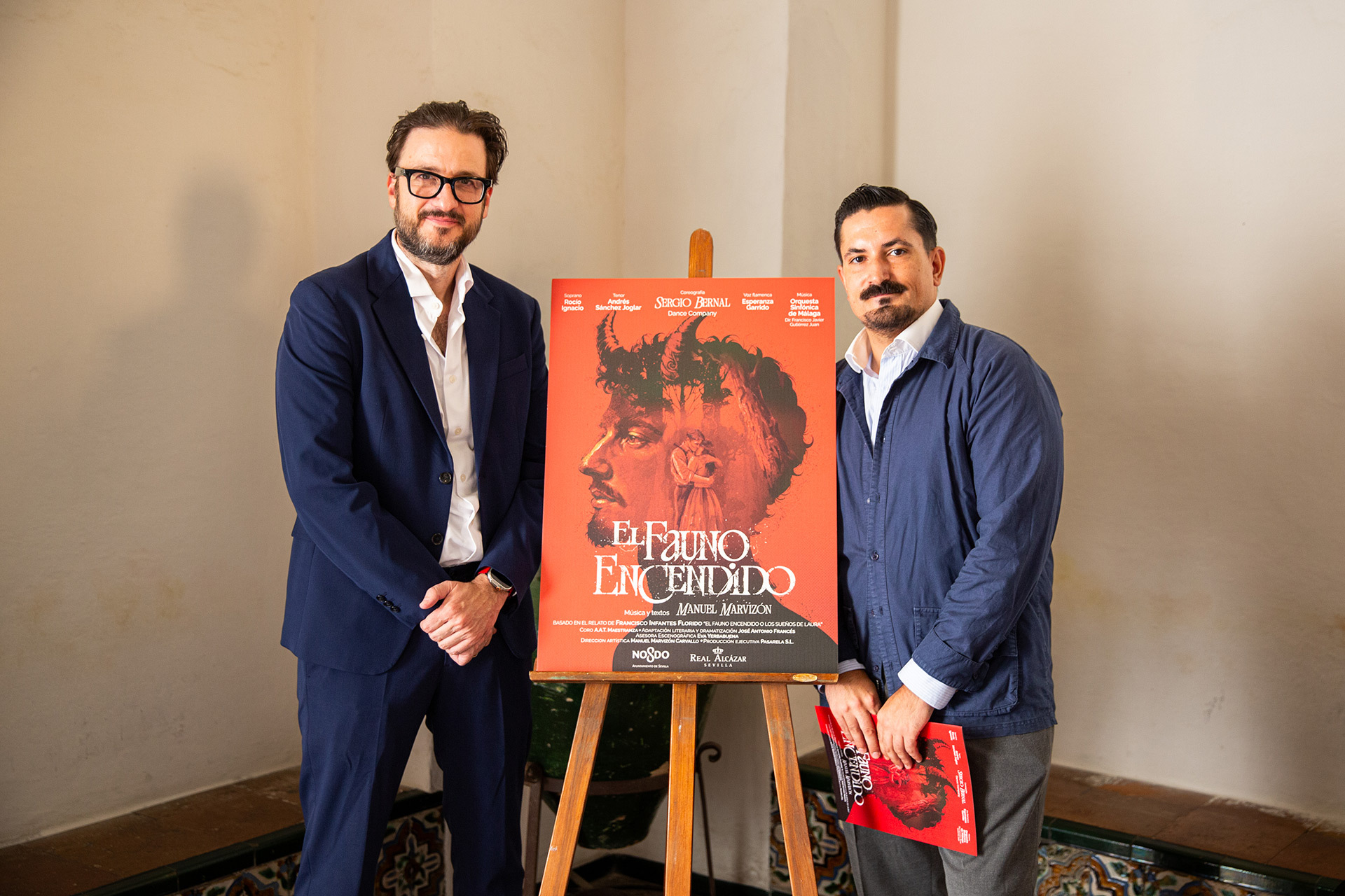 Herme Velazquez, director de arte y Jaime Roldán CEO de Arteria en la presentación del cartel.